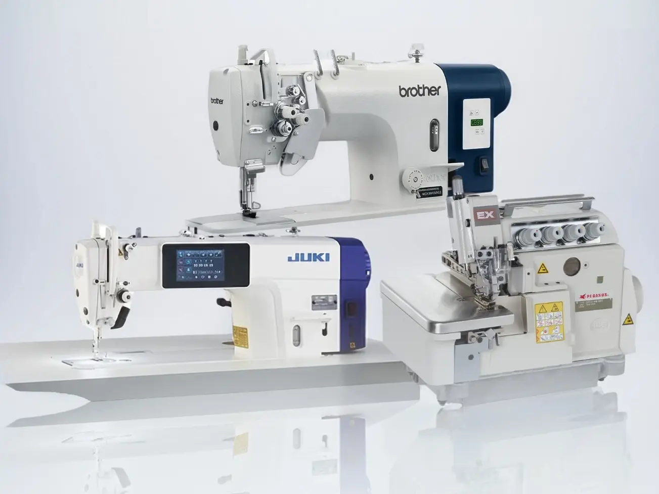 Máquina Brother de doble aguja, máquina de pespunte Juki de una aguja y overlock Pegasus, montadas y listas para trabajar